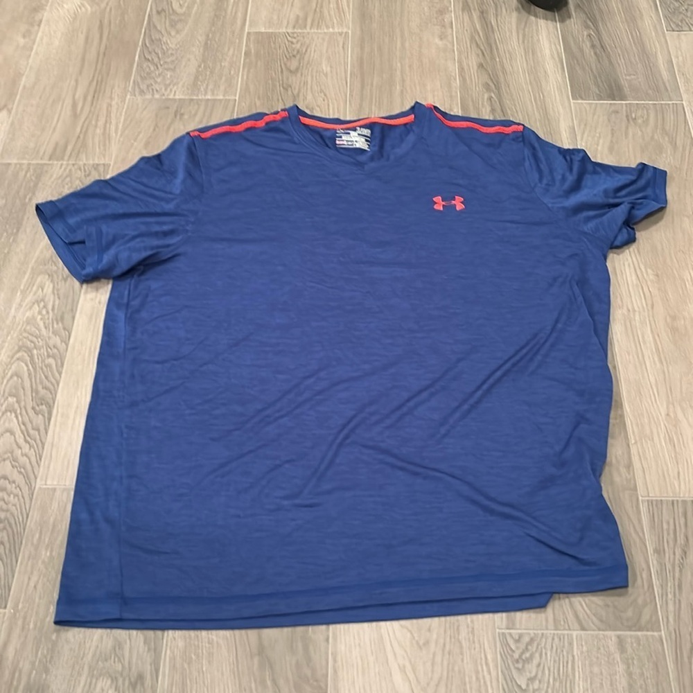 Under Armor Men’s T-Shirt Size XL